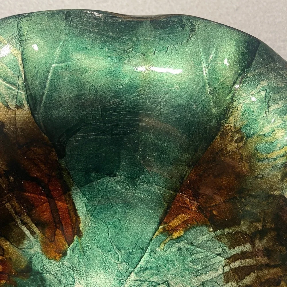 Rare decorative ceramic bowl turquoise/brown wavy edges and shiny finish